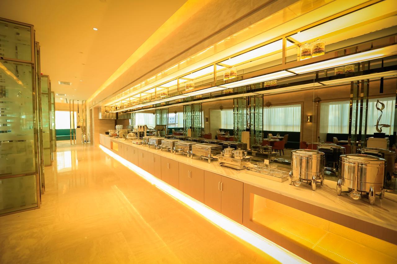 Metropolo Jin Jiang Hotels Turpan Administrative The Heart Of Pai Bagian luar foto