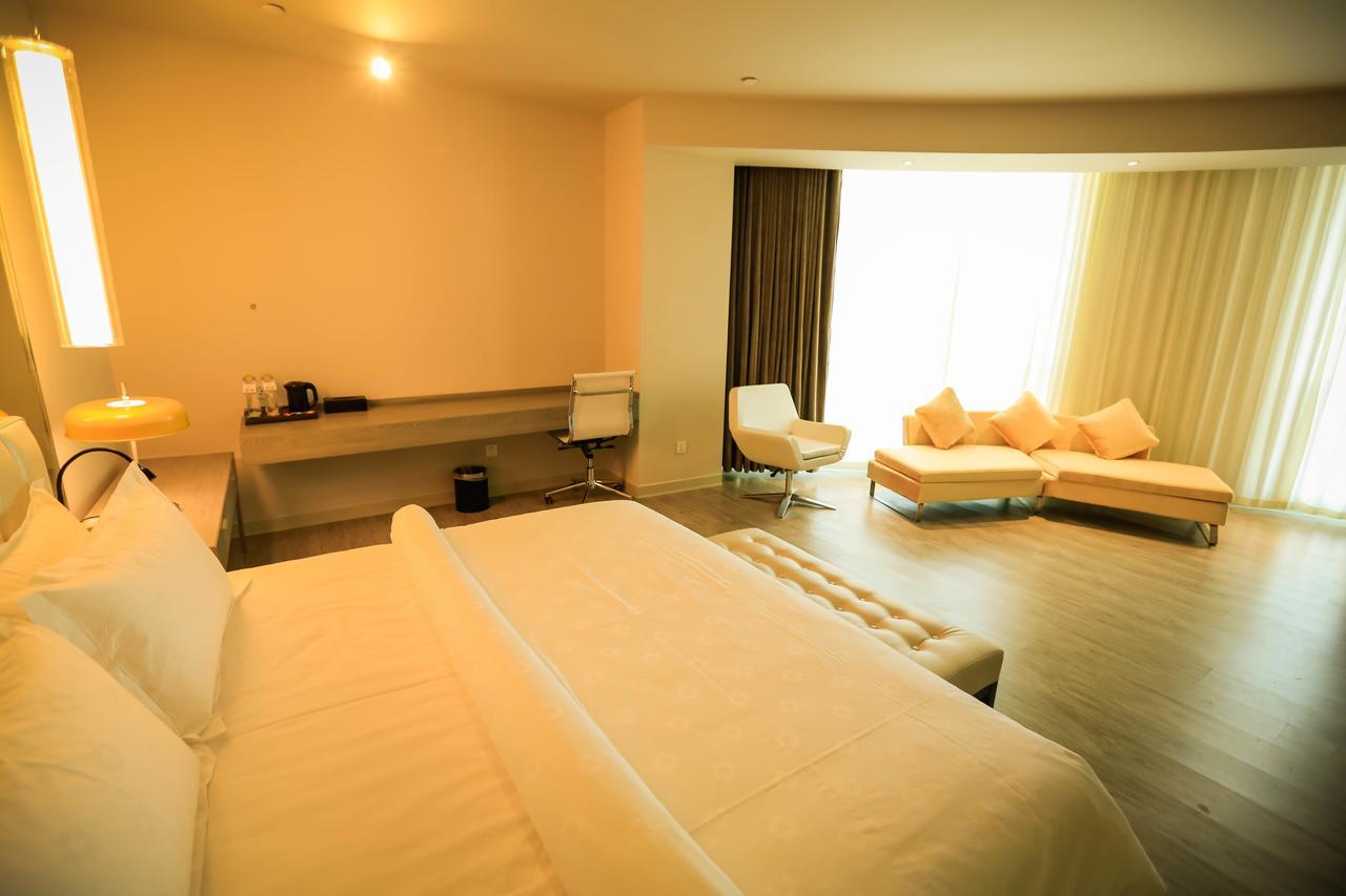 Metropolo Jin Jiang Hotels Turpan Administrative The Heart Of Pai Bagian luar foto